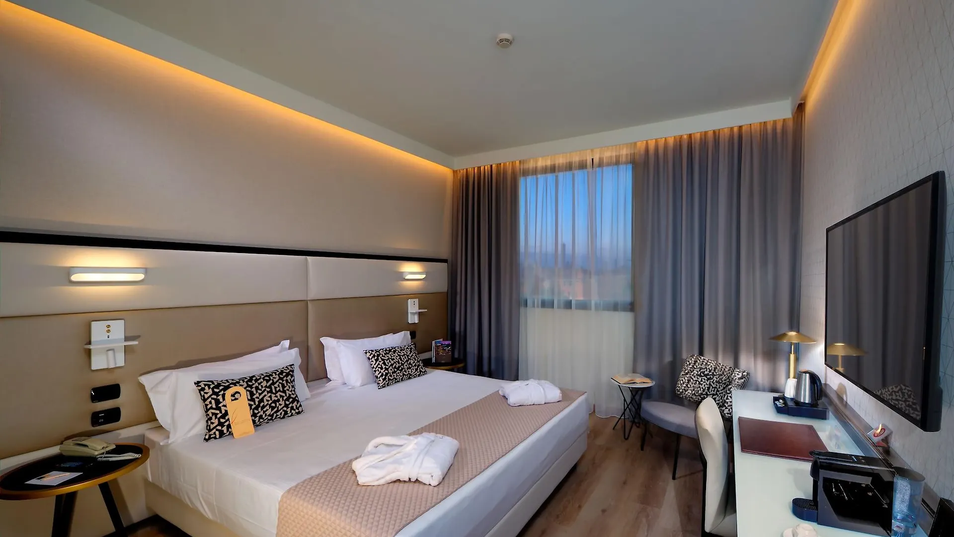 Hotel Savhotel Aemilia Bologna