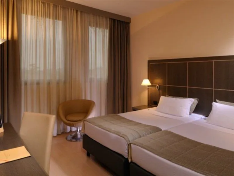 Hotel Savhotel Aemilia Bologna